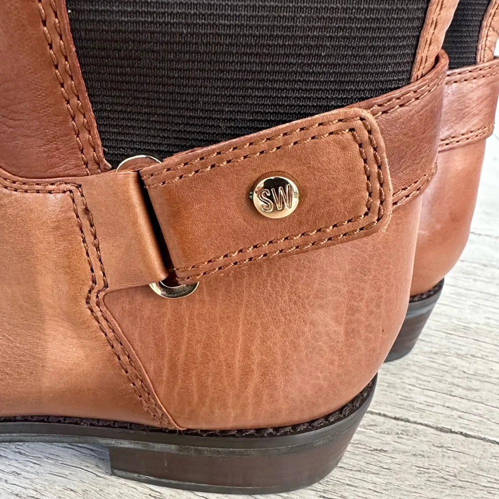 Stuart Weitzman Black and Brown Boots for Versatile Style